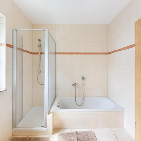 Thuringian Forest House, Cleaning Included Casa vacanze Eisfeld